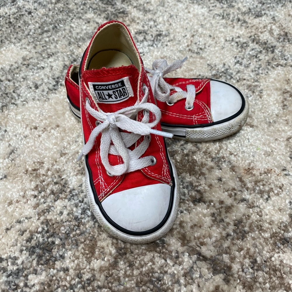Boy converse